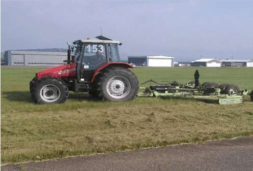 Grounds maintenance vehicle - Tractor 153