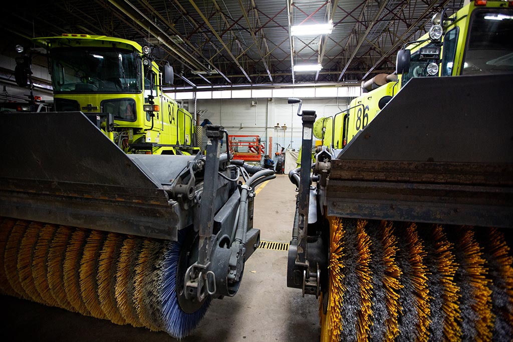 Camions balayeuses à neige